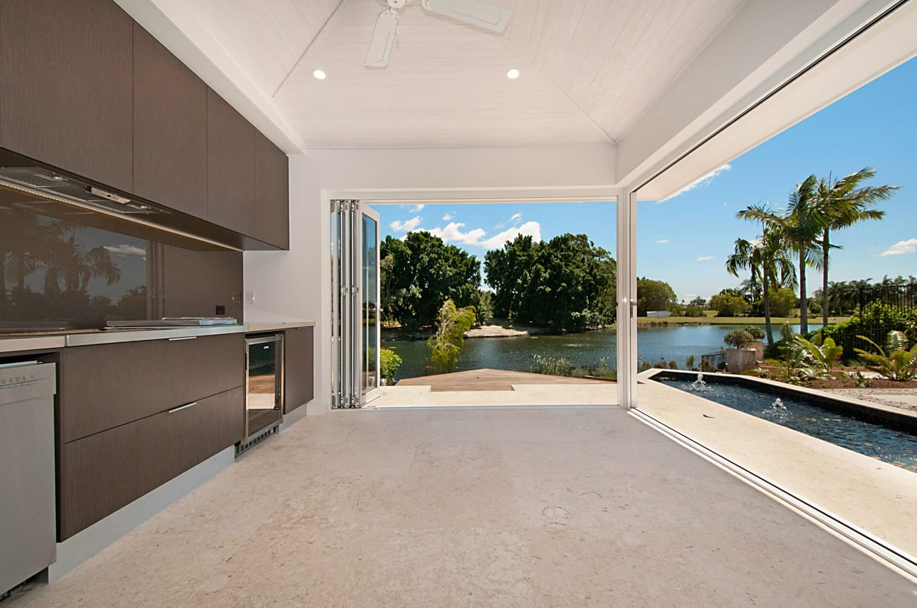 Water front home builders